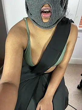 Snapshot of ArathyNambyarMallu chatting on February 18, 12:17 pm ArathyNambyarMallu online show from February 18, 12:17 pm