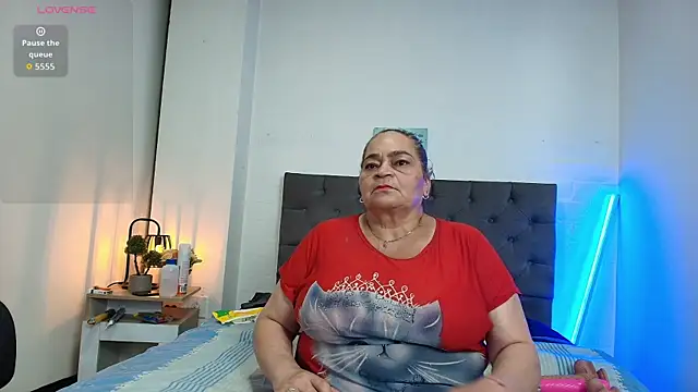 VickyBoobss online show from May 13, 5:31 pm