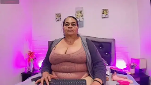 VickyBoobss online show from June 2, 7:14 pm