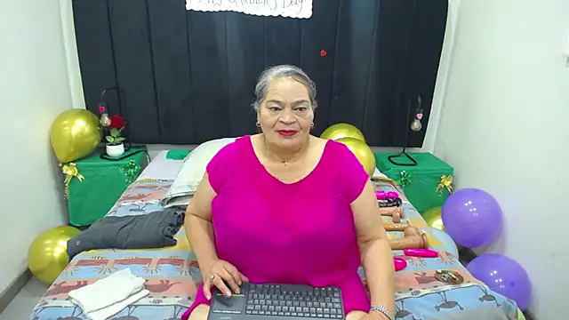 VickyBoobss online show from March 19, 7:36 pm