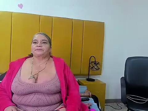 VickyBoobss online show from April 15, 7:18 pm