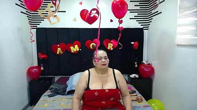 VickyBoobss online show from February 14, 1:11 pm