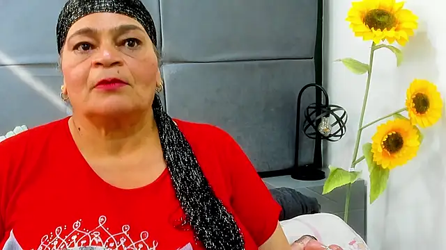 VickyBoobss online show from September 18, 9:18 pm
