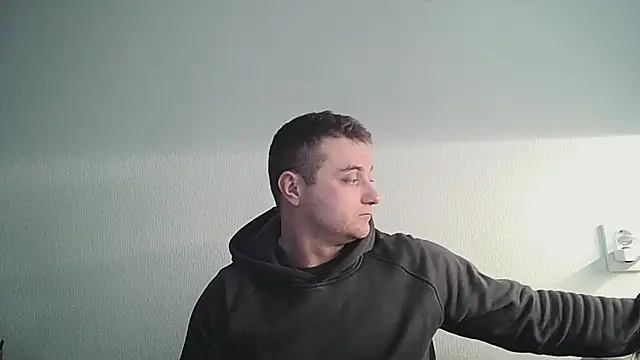 Snapshot of viamen chatting on February 28, 2:17 pm viamen online show from February 28, 2:17 pm