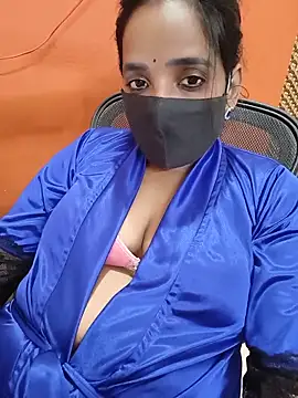 Snapshot of Lolitatamil chatting on June 6, 7:19 pm Lolitatamil online show from June 6, 7:19 pm