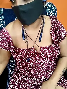 Snapshot of Lolitatamil chatting on June 26, 6:36 pm Lolitatamil online show from June 26, 6:36 pm