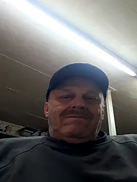 Schwach041967 online show from April 22, 4:03 pm