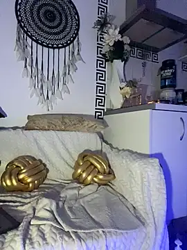 CheekyChels online show from March 19, 4:34 pm