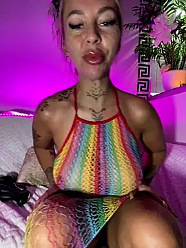 CheekyChels online show from September 25, 6:19 am