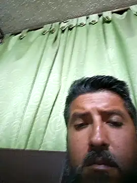 Snapshot of ElHades086 chatting on October 15, 3:27 am ElHades086 online show from October 15, 3:27 am