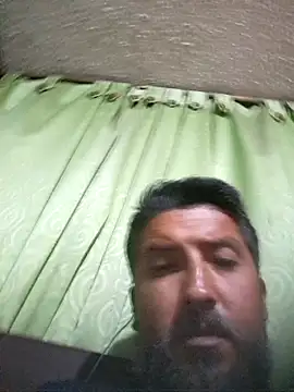 Snapshot of ElHades086 chatting on October 16, 3:04 am ElHades086 online show from October 16, 3:04 am