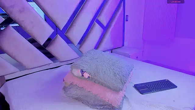 kathy bakerr online show from March 28, 1:34 pm