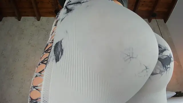 Marttina Ruiz online show from October 27, 7:37 pm