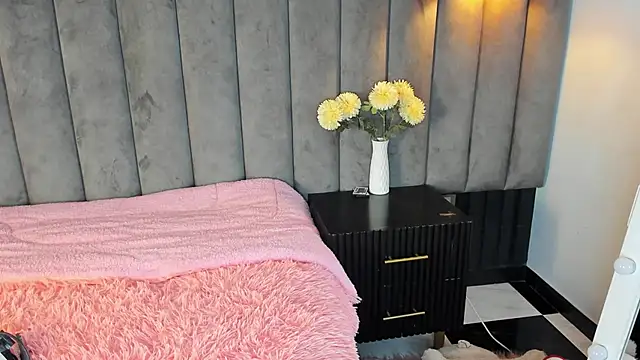 Snapshot of chelsea_bolton_ chatting on November 19, 12:27 pm chelsea bolton online show from November 19, 12:27 pm