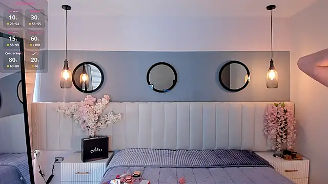 chelsea bolton  online show from March 15, 12:45 pm