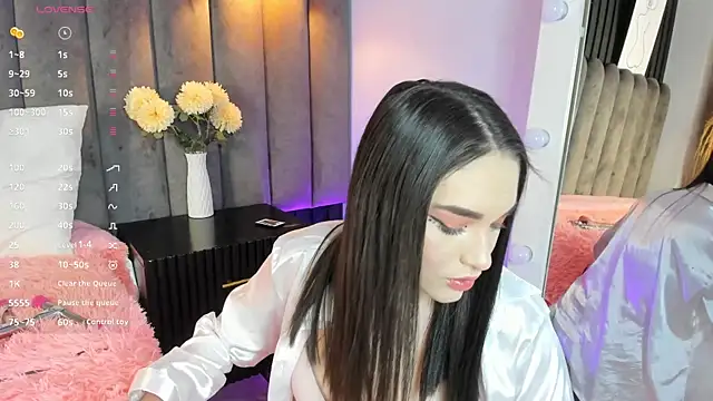 Snapshot of chelsea_bolton_ chatting on September 12, 1:00 pm chelsea bolton online show from September 12, 1:00 pm