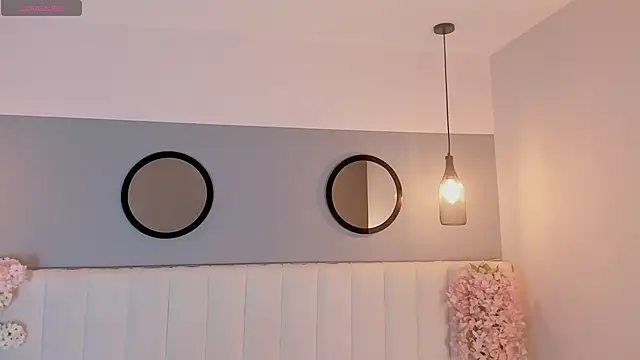 chelsea bolton  online show from March 10, 12:42 pm