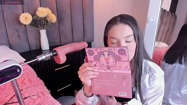 Snapshot of chelsea_bolton_ chatting on October 22, 12:59 pm chelsea bolton online show from October 22, 12:59 pm