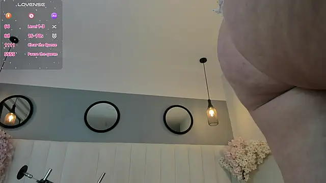 chelsea bolton  online show from February 10, 1:10 pm