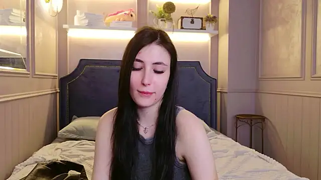 EmmaLawrens online show from March 11, 10:42 am