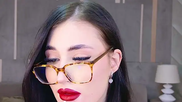 Snapshot of EmmaLawrens chatting on March 18, 11:20 pm EmmaLawrens online show from March 18, 11:20 pm