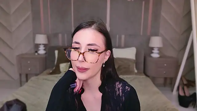 Snapshot of EmmaLawrens chatting on March 13, 12:02 pm EmmaLawrens online show from March 13, 12:02 pm