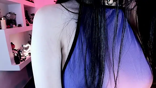 Effy Devalk online show from February 18, 2:49 pm