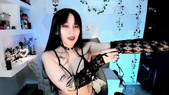 Effy Devalk online show from March 11, 2:29 pm