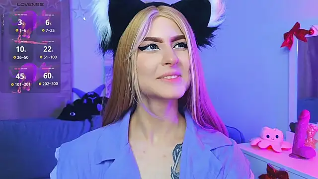 Emily  Mooree online show from February 10, 4:08 am