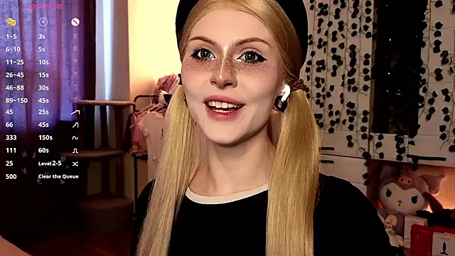 Emily  Mooree online show from October 5, 9:00 am