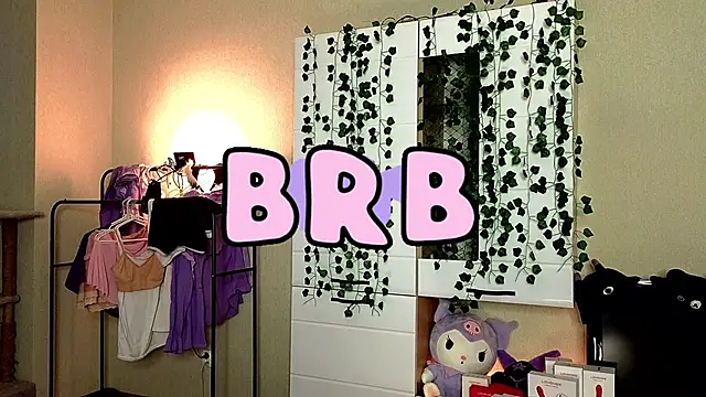 Emily  Mooree online show from November 14, 3:43 am