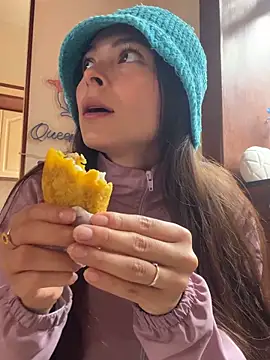 Aleska Miami online show from March 11, 3:17 pm