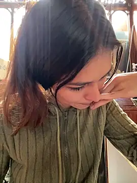 Aleska Miami online show from April 14, 2:33 pm