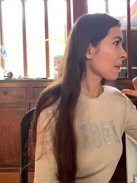 Aleska Miami online show from March 26, 2:04 pm