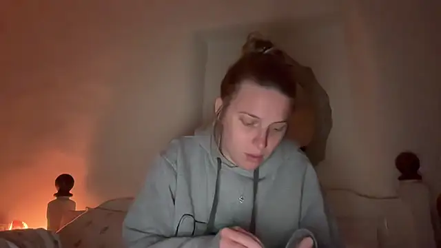 Ella-82 online show from June 1, 8:19 pm