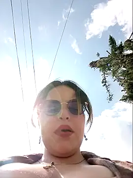 Snapshot of katty_116 chatting on January 20, 6:43 pm katty 116 online show from January 20, 6:43 pm