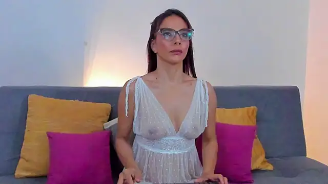 KarenSims online show from March 23, 11:10 am