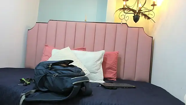 KarenSims online show from February 5, 9:38 am