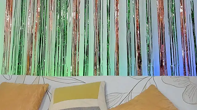 KarenSims online show from April 13, 11:03 am