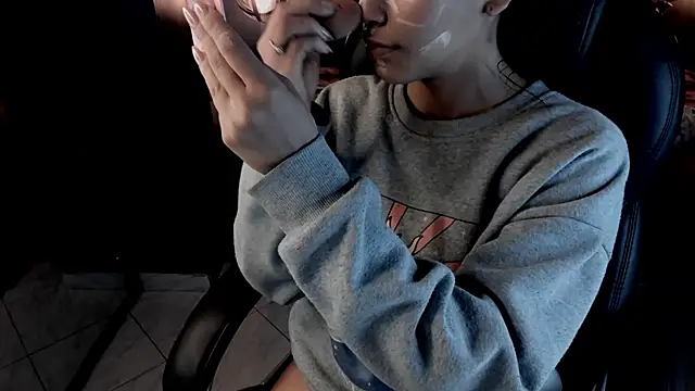 vaiolethsan   online show from February 24, 8:31 pm