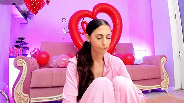 BelovedKhloee online show from March 1, 9:26 pm