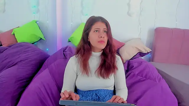 MiaQueen021 online show from September 26, 2:02 pm