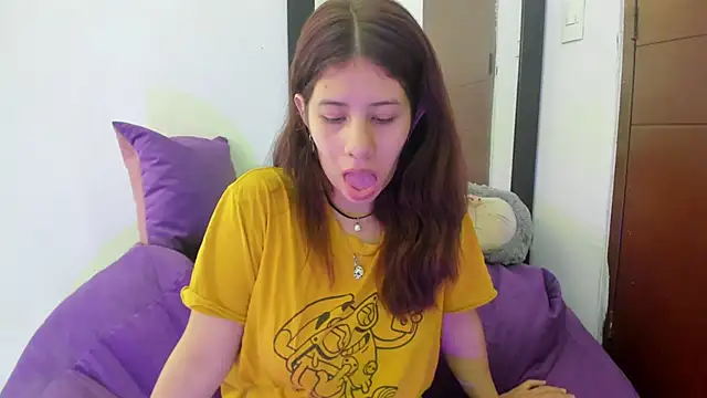 MiaQueen021 online show from September 9, 2:48 pm