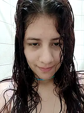 MiaQueen021 online show from October 2, 6:55 pm