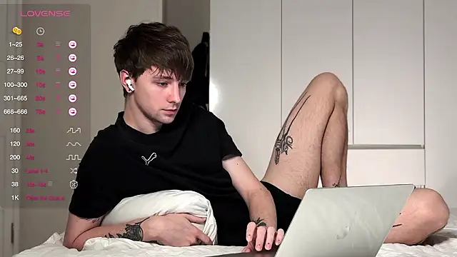 Calvin Polanski online show from February 20, 6:54 pm