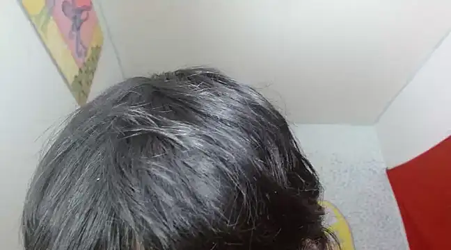 Snapshot of boysLittle chatting on February 6, 12:15 pm boysLittle online show from February 6, 12:15 pm
