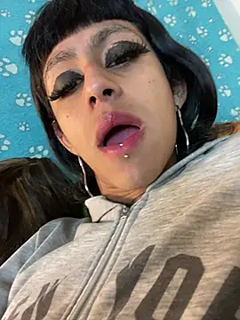 Snapshot of boysLittle chatting on January 11, 4:52 am boysLittle online show from January 11, 4:52 am