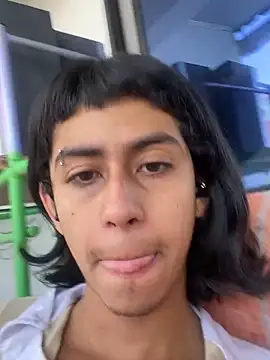 boysLittle online show from March 7, 2:22 pm