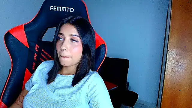 Rousse violett online show from March 21, 12:01 am