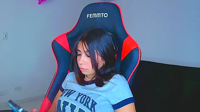 Rousse violett online show from September 23, 7:54 pm